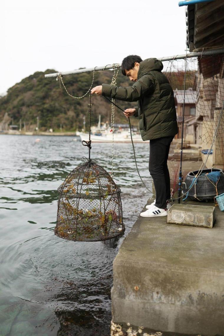 今晩のおかずはなにかな？（もんどり漁）
