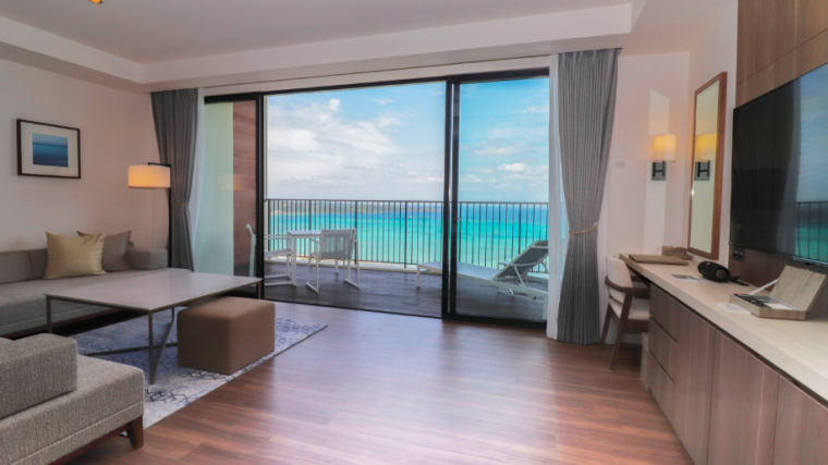 最上階プレミアオーシャンスイートの客室