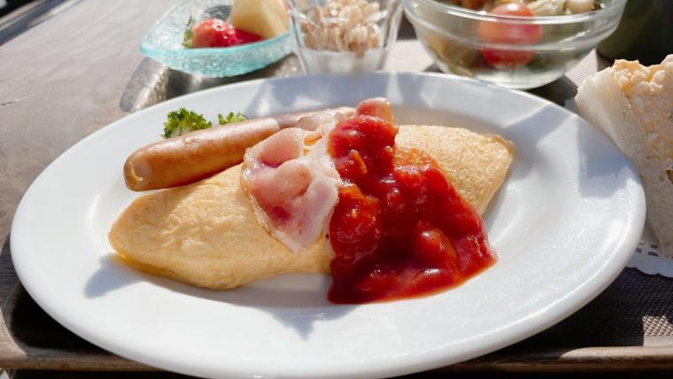 宍道湖沿いレイクビューの絶景カフェでいただく贅沢モーニング！｜松江市