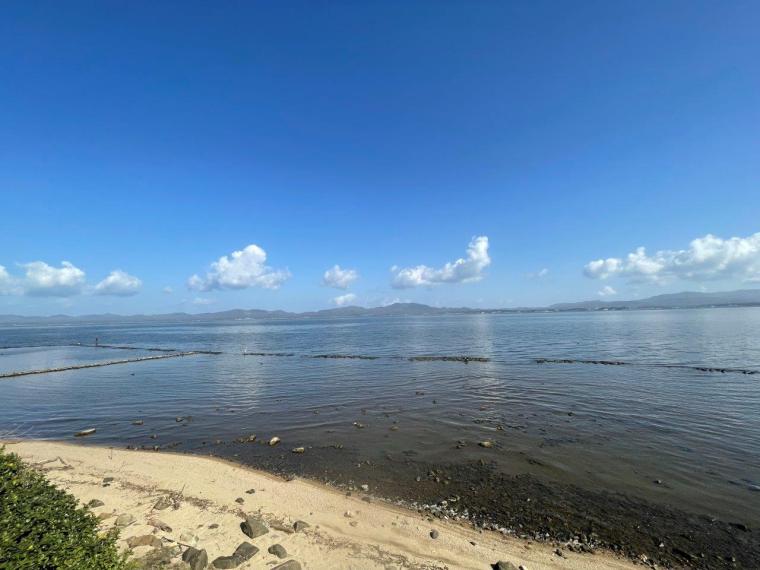 宍道湖沿いレイクビューの絶景カフェでいただく贅沢モーニング！｜松江市