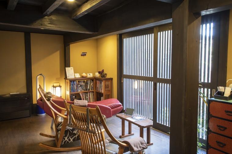 汀邸 遠音近音（みぎわてい をちこち）