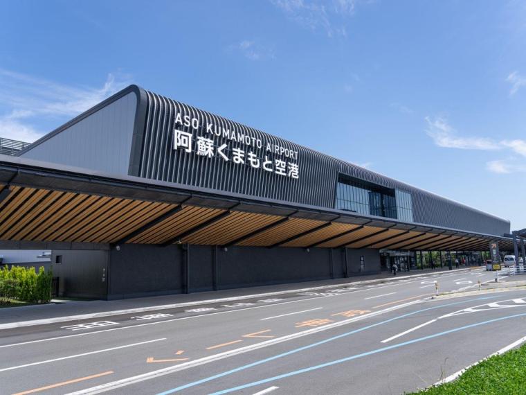 阿蘇くまもと空港正面