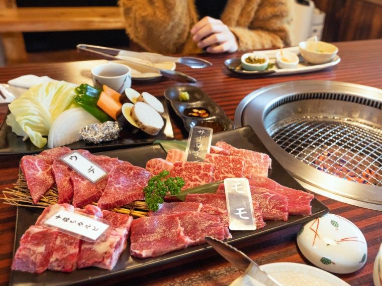 あか牛専門店「農家れすとらん田子山」あか牛焼肉セット