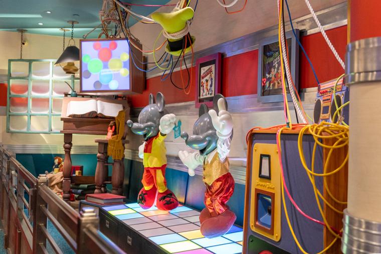 ディズニー100周年