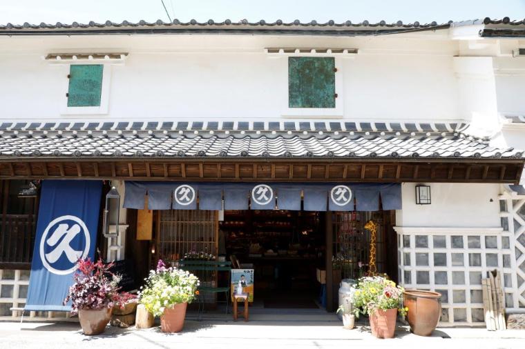 旧竹村呉服店・キリン館