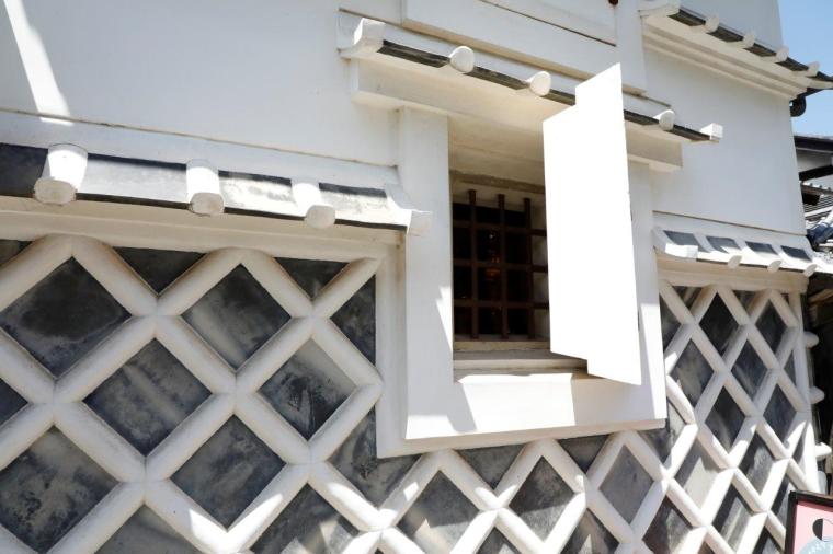 旧竹村呉服店・キリン館