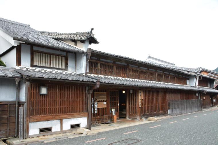 うだつの上がる街並み