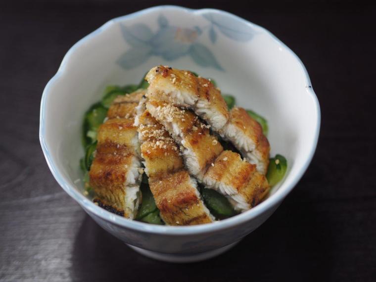 うなぎ しげ𠮷