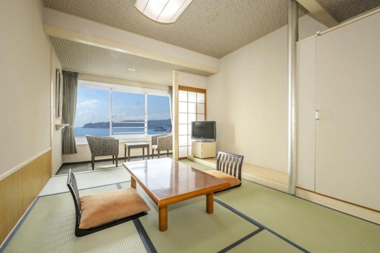 ホテルニューアカオ　客室　オーシャン・ウイング