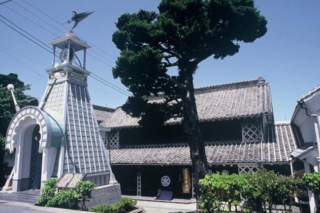 江戸時代を感じる散策路「なまこ壁通り」