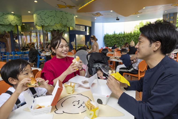 USJ「スヌーピー・バックロット・カフェ」キッズメニュー