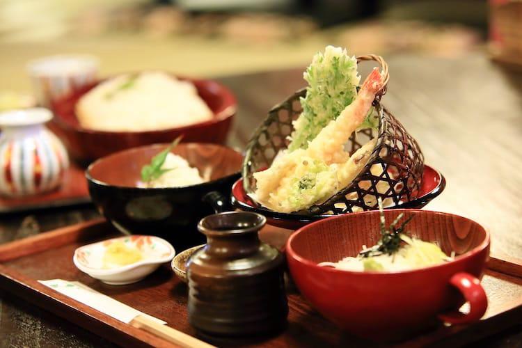 手打ちそば 加賀上杉「純白の御前蕎麦」