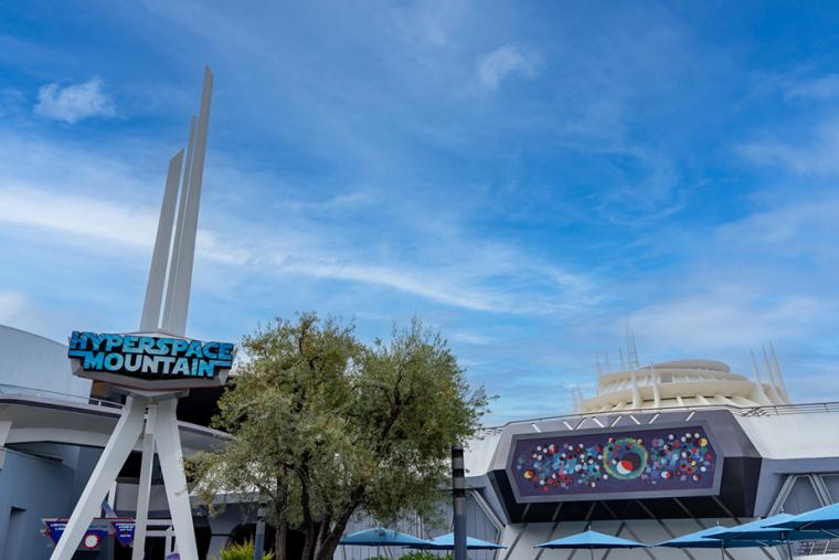 トゥモローランド