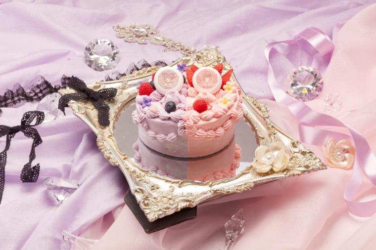 マイメロディ・クロミの仲良しハーフ＆ハーフケーキ