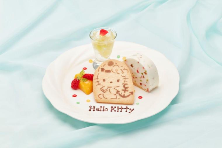 ハローキティのデザートプレート