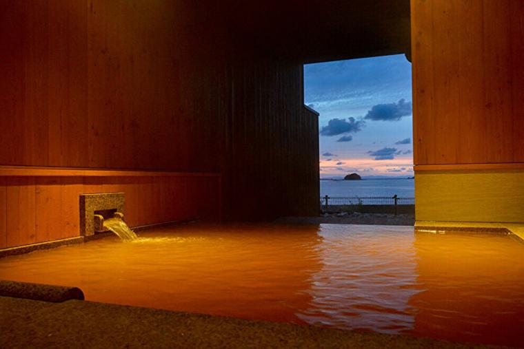 館内の貸切露天風呂