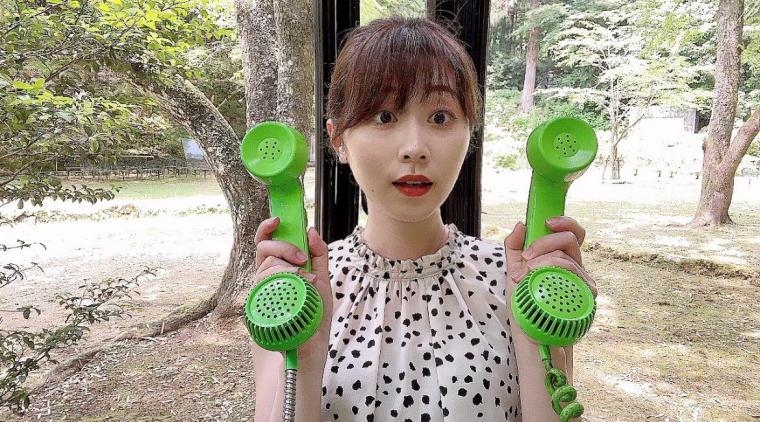 「何かがおかしい…」山の中で見つけた受話器が２つある公衆電話。｜島根県津和野町  