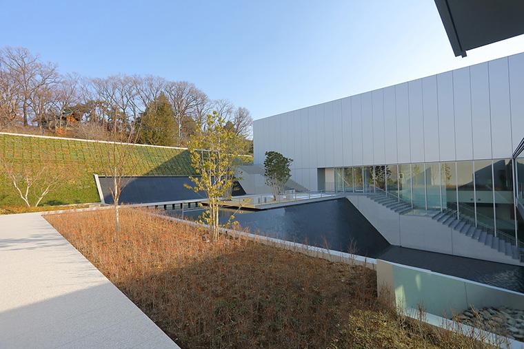 長野県立美術館