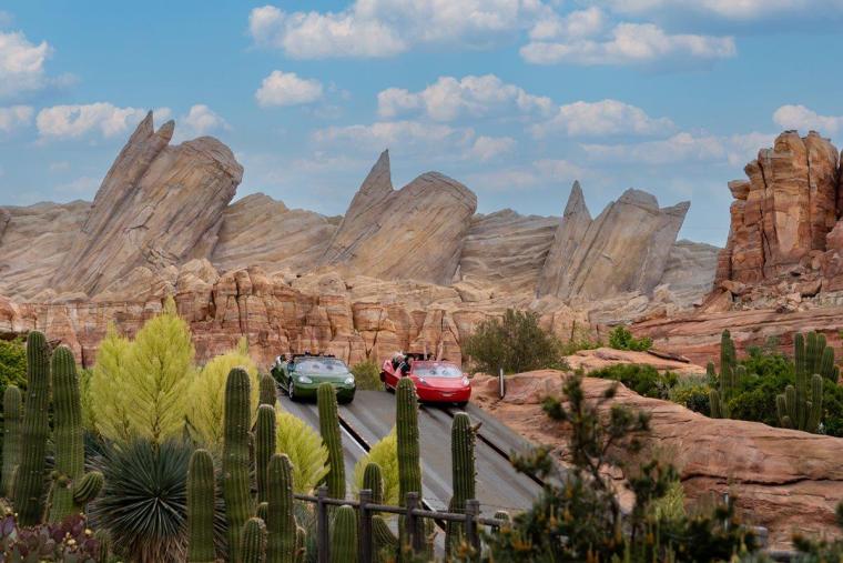 「ディズニー・カリフォルニア・アドベンチャー・パーク」の楽しみ方！エリアガイドや滞在を楽しくするTipsまで徹底解説