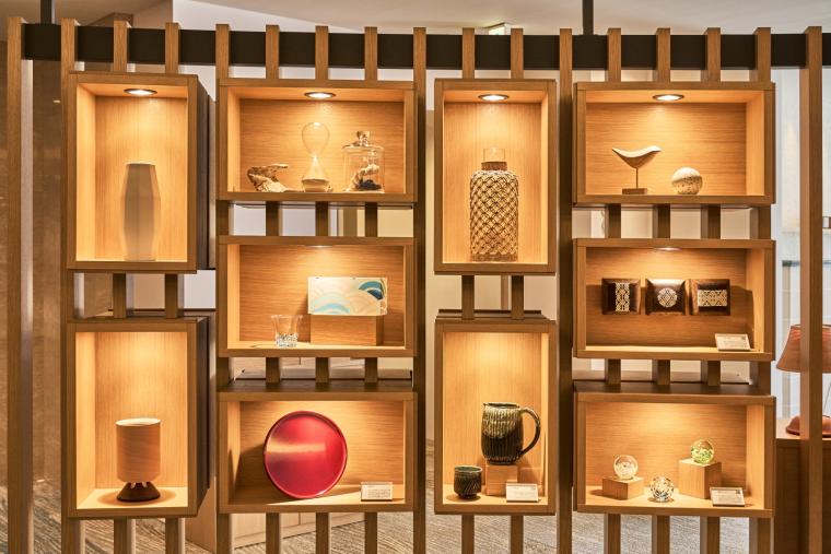 館内の随所で鑑賞できる津軽の伝統工芸品