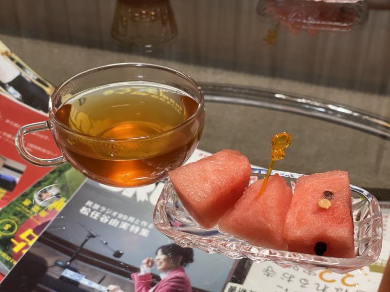 世界でココだけ?!お寺の本堂で深夜BARが開かれる！面白過ぎる宿坊体験