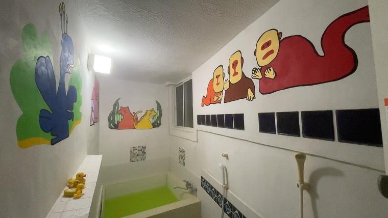 世界でココだけ?!お寺の本堂で深夜BARが開かれる！面白過ぎる宿坊体験