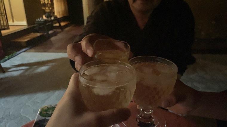 世界でココだけ?!お寺の本堂で深夜BARが開かれる！面白過ぎる宿坊体験