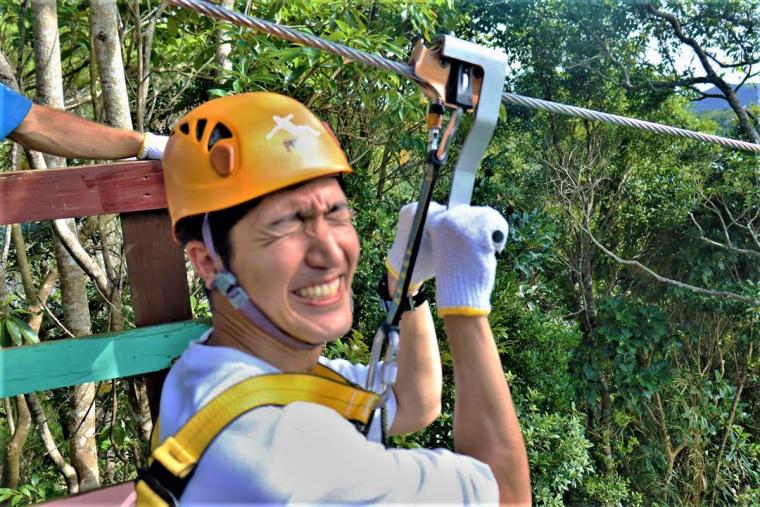 キャンプにジップラインなど非日常を体験！「又吉コーヒー園」 