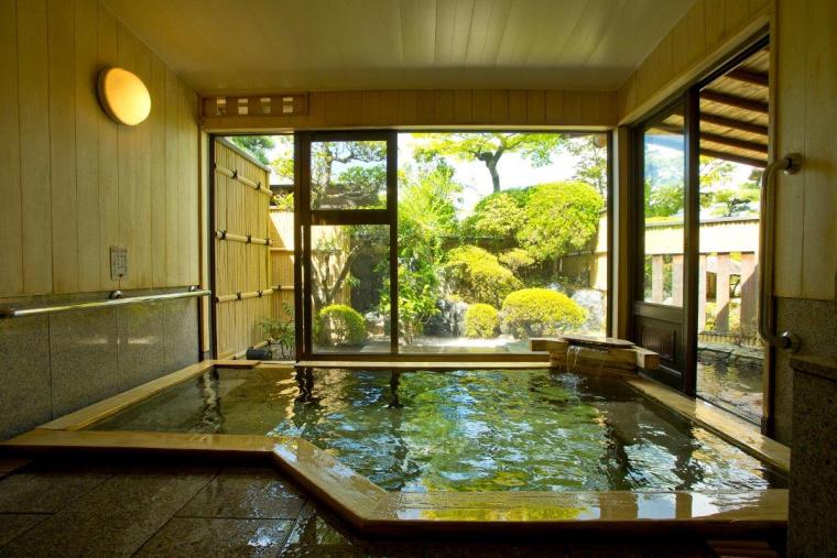 宮津温泉　料理旅館　茶六別館