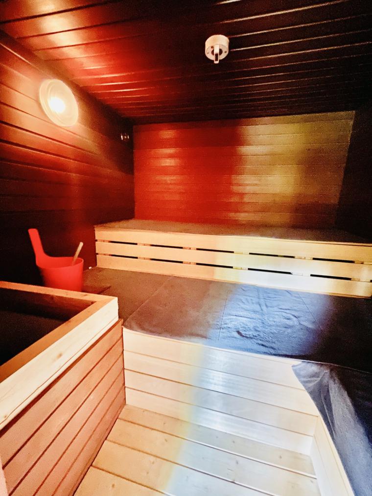 鳥取・大山の麓にある絶景ジャグジー付き貸切サウナ！緑に囲まれて過ごす贅沢時間が過ごせる「ペンションあすか」