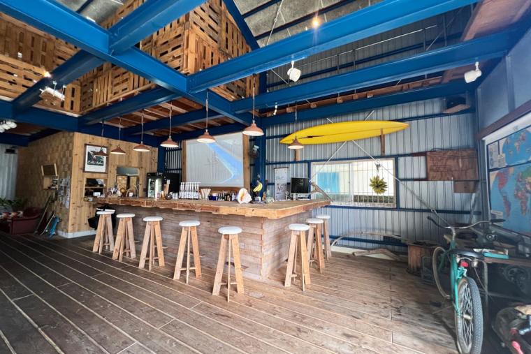 【沖縄】メニューは 200 種以上！開放感抜群の「PACIFIC SURF CAFE（パシフィック サーフ カフェ）」（名護市）