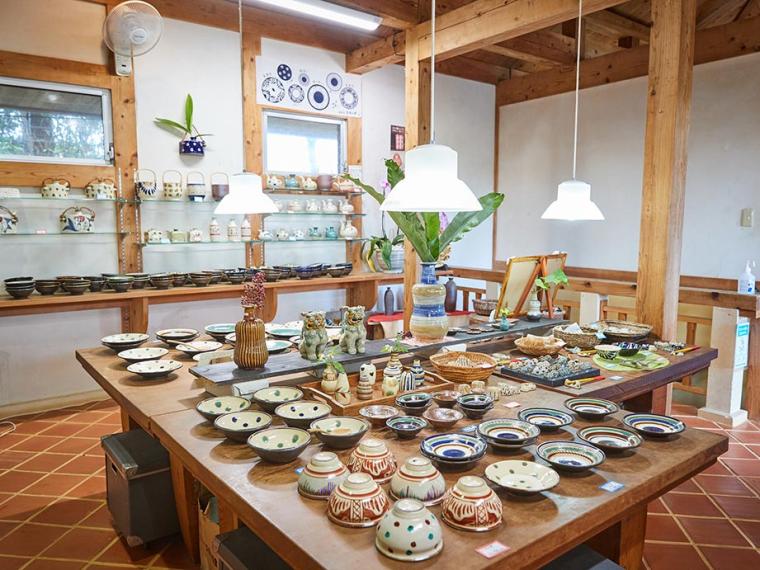 【沖縄】焼き物の里で初めての「やちむん」探し＆「ビオスの丘」