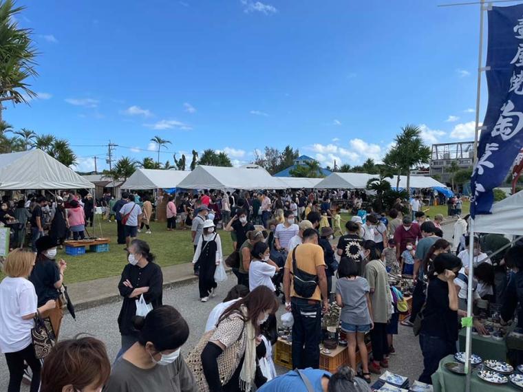 【沖縄】焼き物の里で初めての「やちむん」探し＆「ビオスの丘」