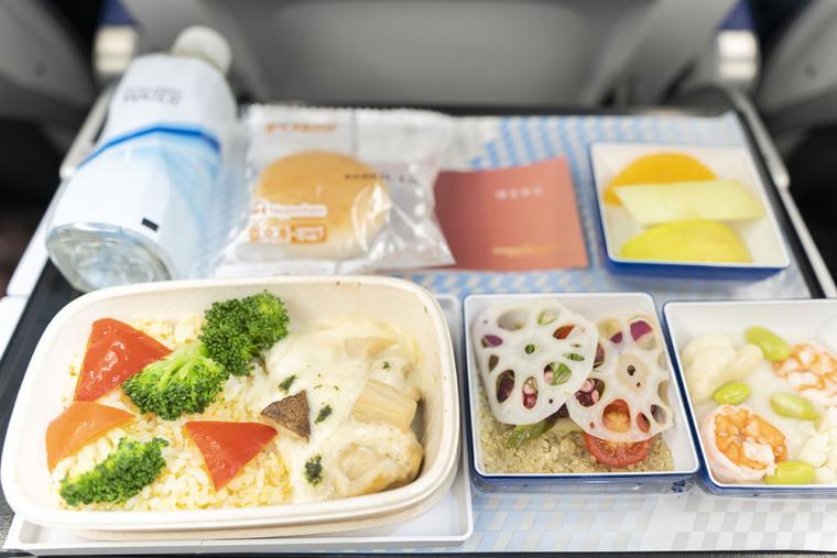 ANA「フライングホヌ」エコノミークラス機内食