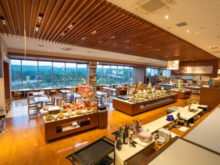 まるで電車内!? 「ハイランドリゾート ホテル＆スパ」に「富士急行線ルーム」誕生