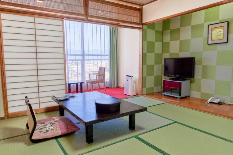 【山梨】テーマは熟成！？「温泉むすめ」の石和紅ちゃんに会おう！石和温泉モデルコース