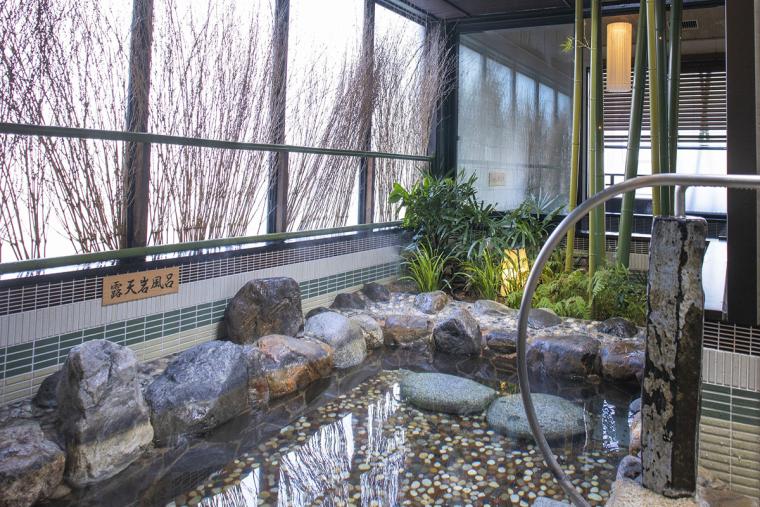 天然温泉　花蛍の湯　ドーミーインＰＲＥＭＩＵＭ京都駅前