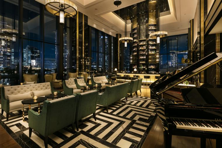 ピアノの生演奏やライブが楽しめるバー＆ラウンジ「メロディー」