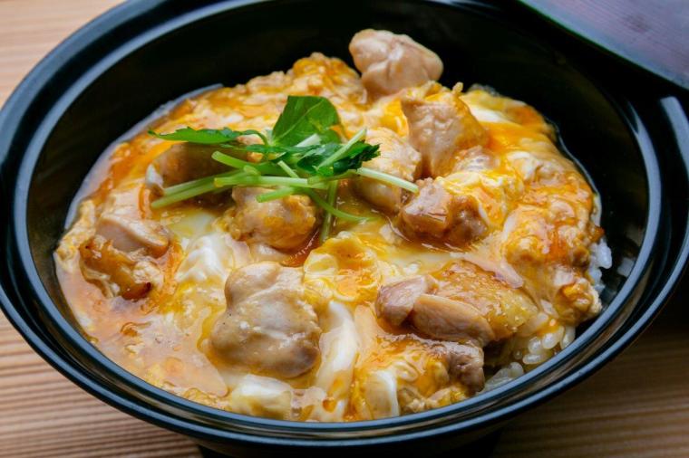 比内地鶏親子丼