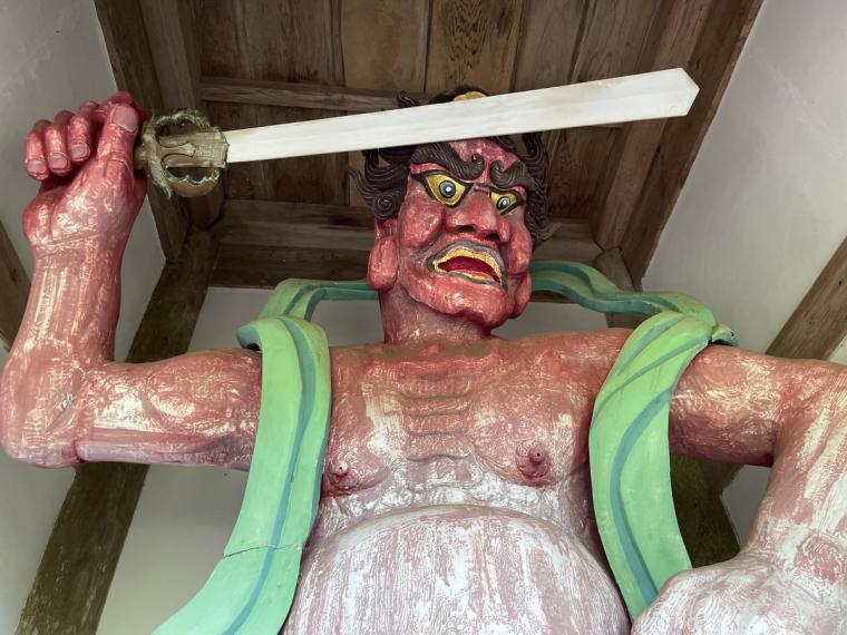 西の高野山ともいわれる島根県の「高野寺」。200 年前の色鮮やかな天井絵が圧巻！