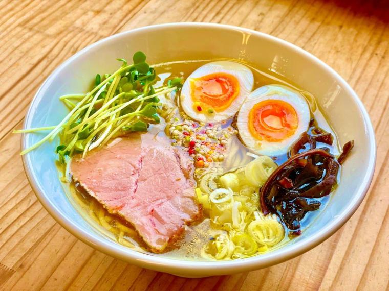 鳥取砂丘コナン空港の売店がリニューアル！鳥取のお土産探しがさらに便利に！