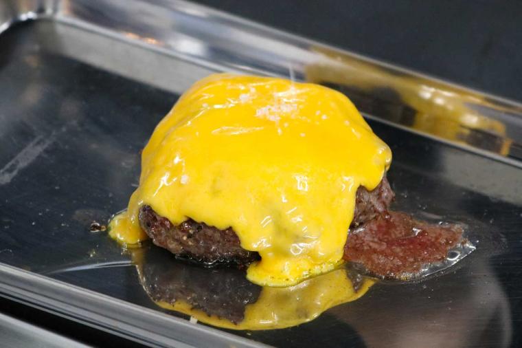 Burger Revolution Naha（バーガーレボリューション那覇）