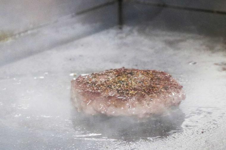 Burger Revolution Naha（バーガーレボリューション那覇）