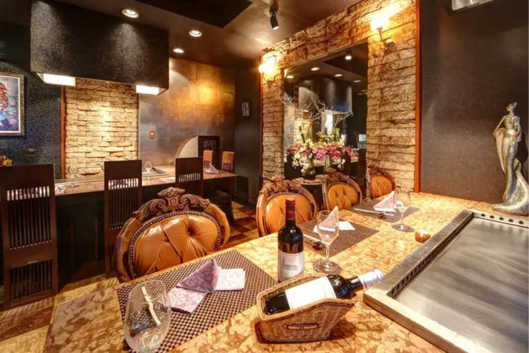 鉄板焼ステーキ・しゃぶしゃぶ 佳紋