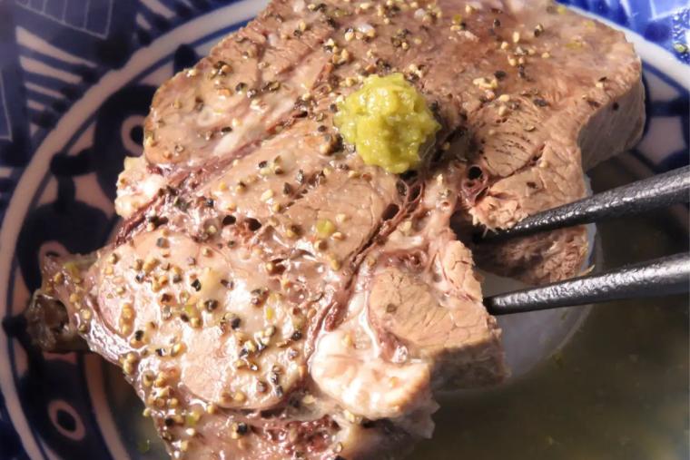 あご出汁餃子 から揚げ さんじ 並木坂店