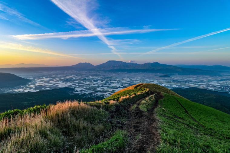 車なしでも絶景＆話題満喫！往復千円の阿蘇大観峰直行シャトル限定運行（写真提供：熊本県観光連盟）