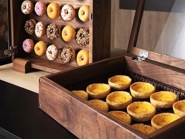 「the b 大阪新世界」無料軽食サービス