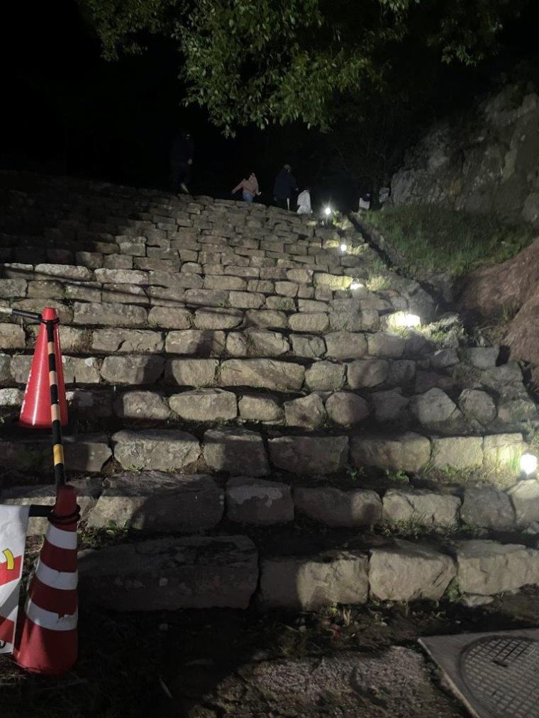年に 2 回だけ見られる絶景。鳥取県・米子城天守からみる「ダイヤモンド大山」