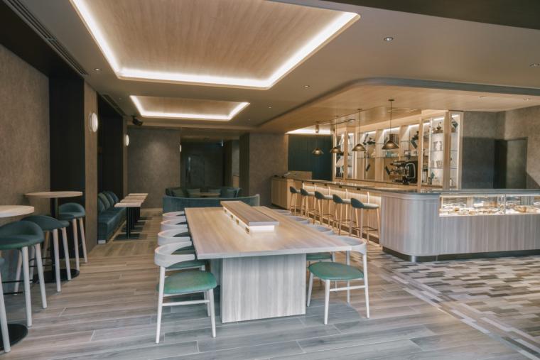 ホテル内の「JUNE COFFEE」