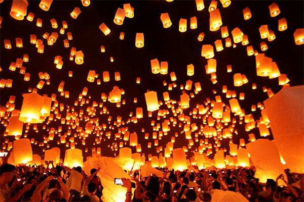 「体験王国むら咲むら」の琉球ランタンフェスティバル